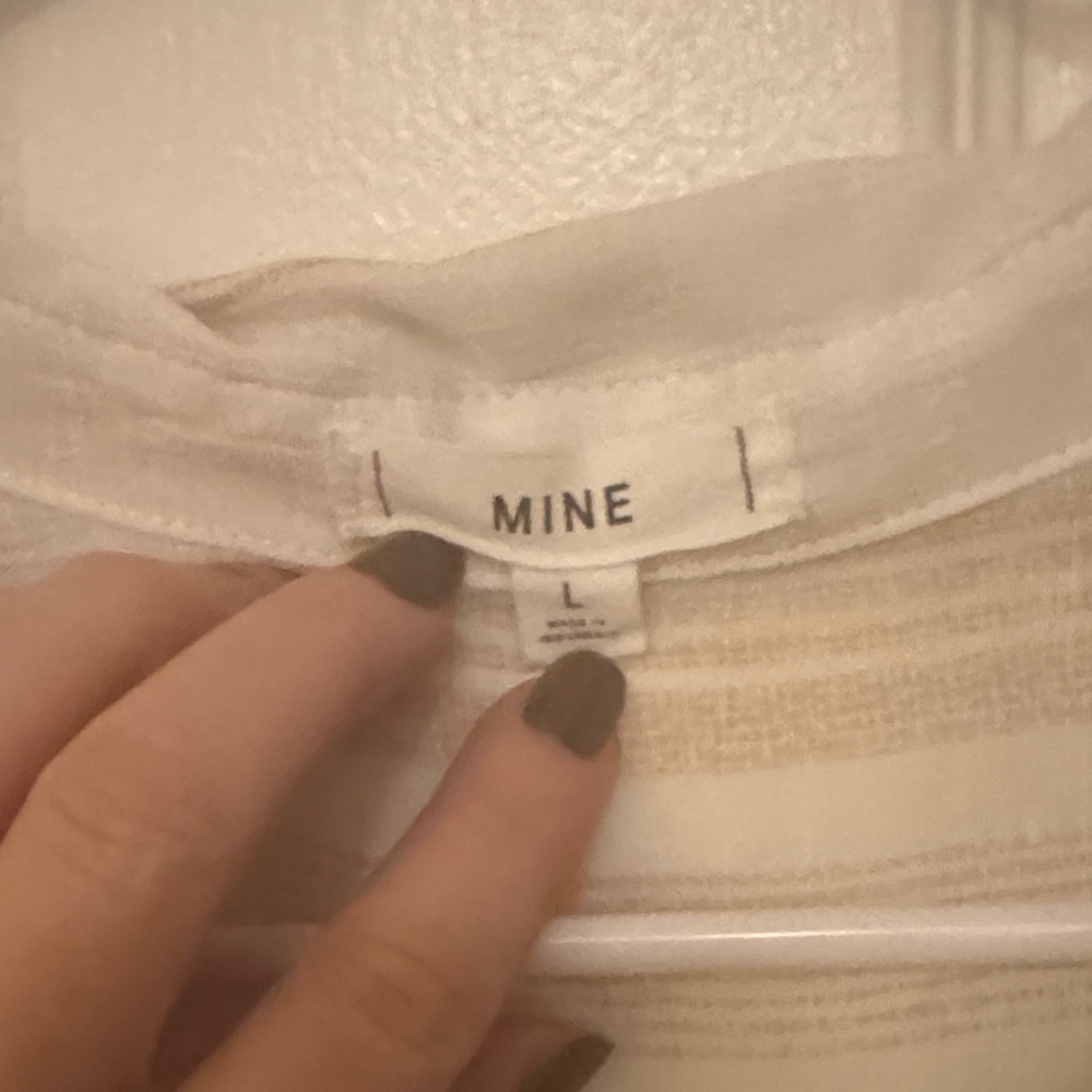 Striped Beige and white Blouse - Picture 4 of 6